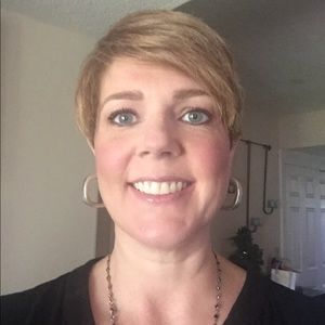 Meet your Posher, Cami